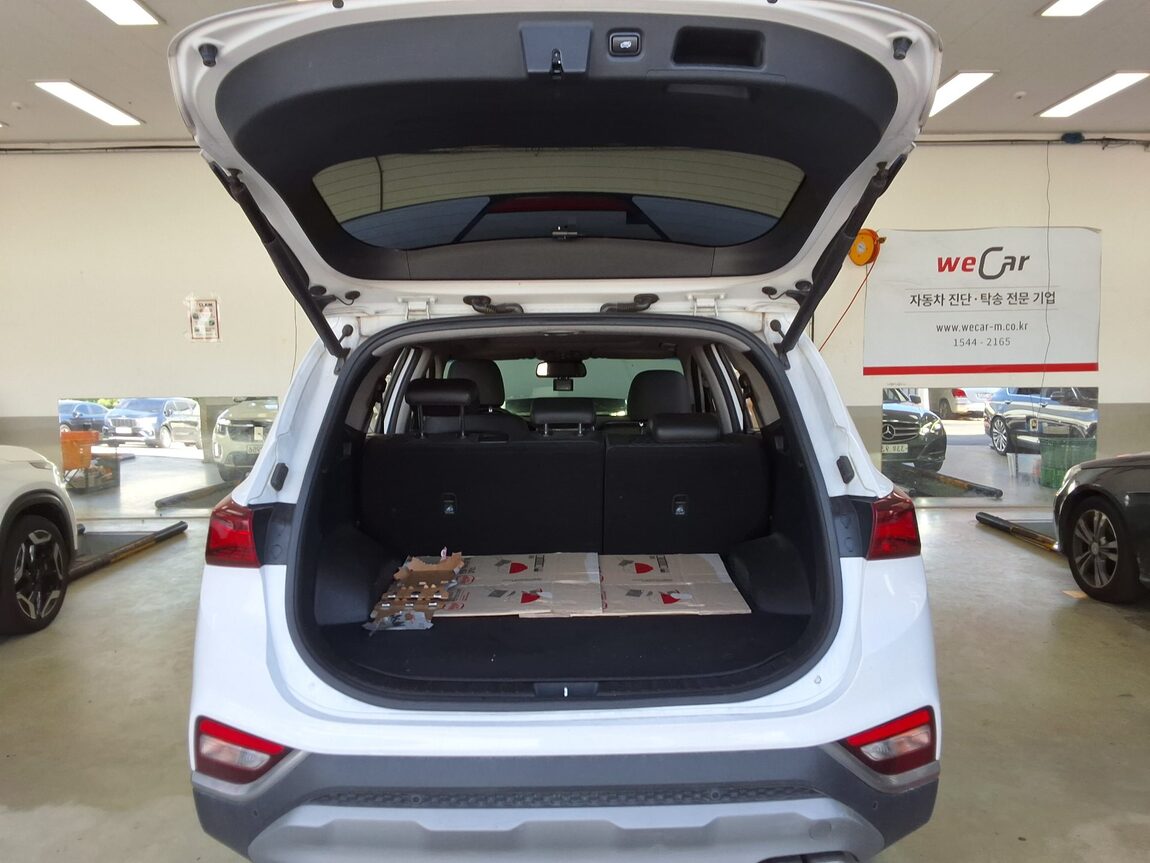 HYUNDAI SANTA FE (TM) R2.2 4WD PRESTIGE 2019 - zdjęcie 15