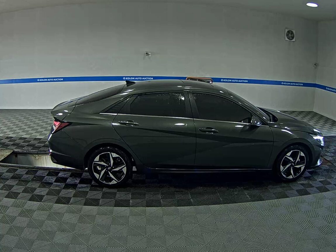 HYUNDAI AVANTE (CN7) 1.6 GASOLINE INSPIRATION 2021 - zdjęcie 4