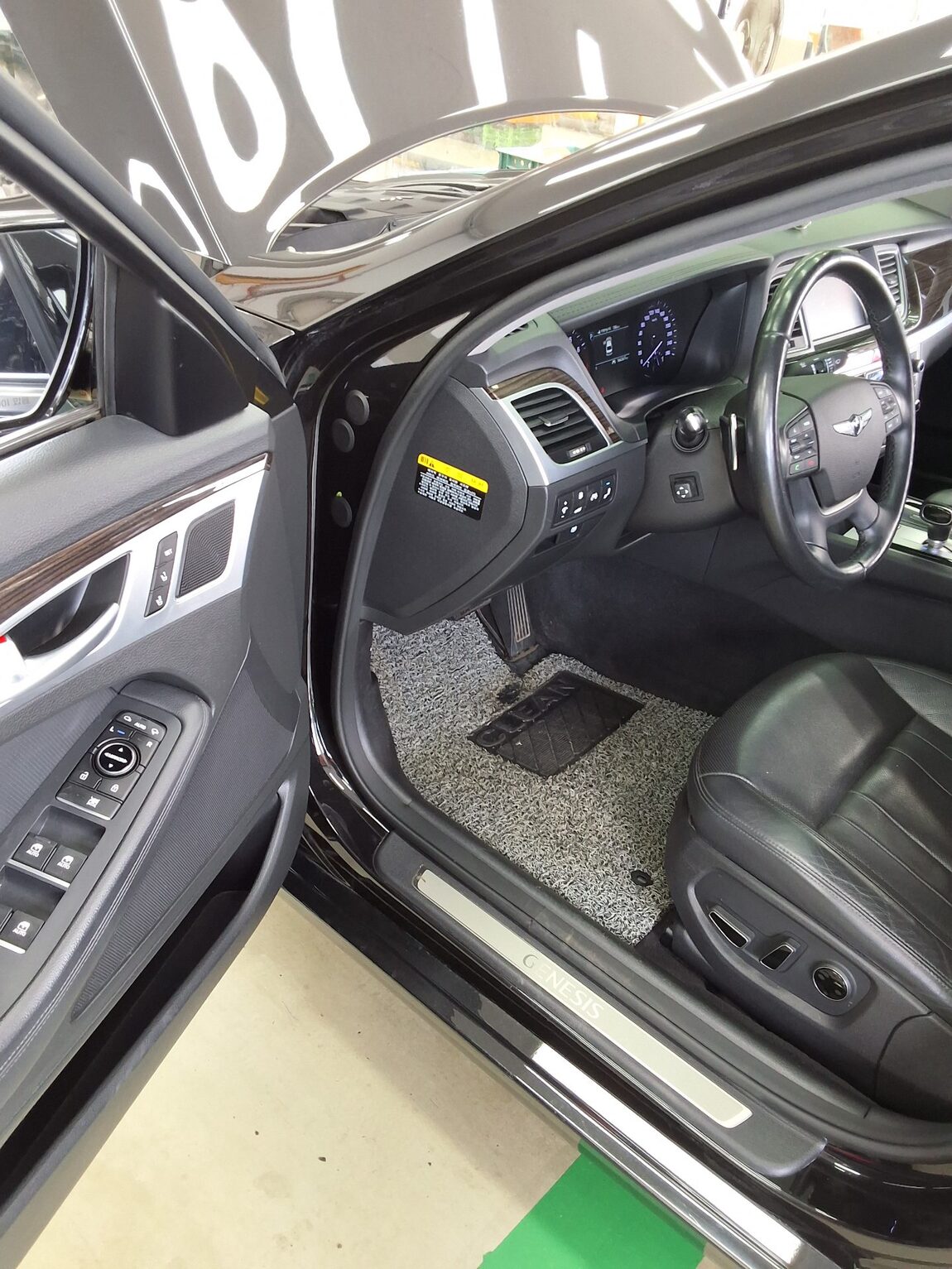 GENESIS G80 3.3 GDi AWD LUXURY 2018 - zdjęcie 10