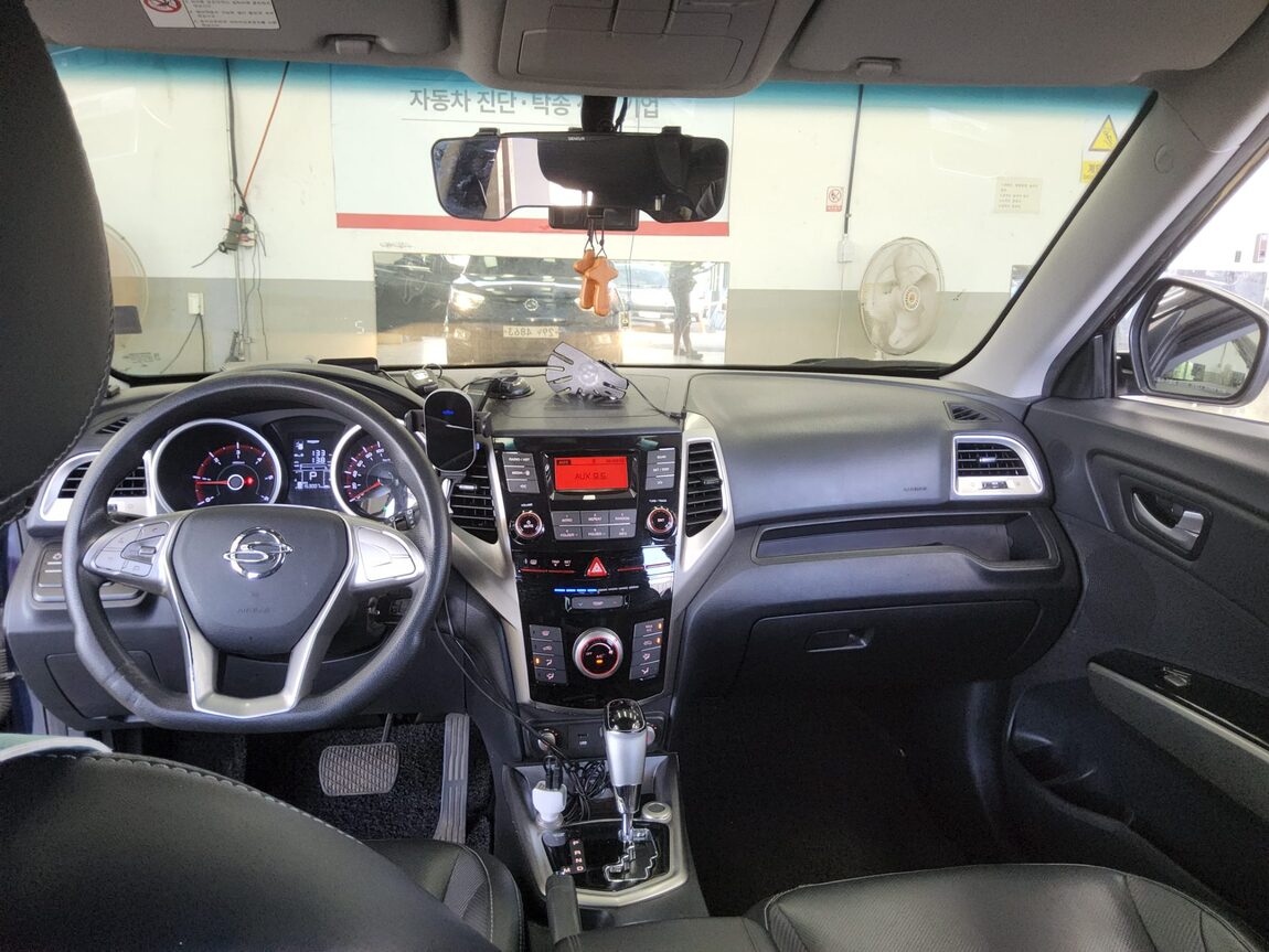 KG MOBILITY (SSANGYONG) TIVOLI DIESEL 2WD TX 2017 - zdjęcie 11