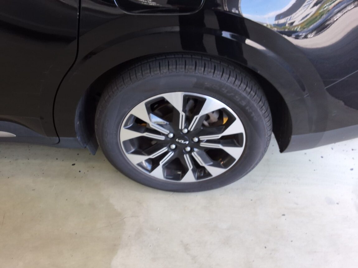 KIA NEW CARNIVAL (KA4) 9-SEATER GASOLINE SIGNATURE 2023 - zdjęcie 22