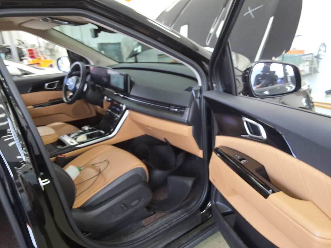 KIA NEW CARNIVAL (KA4) 9-SEATER GASOLINE SIGNATURE 2023 - zdjęcie 14