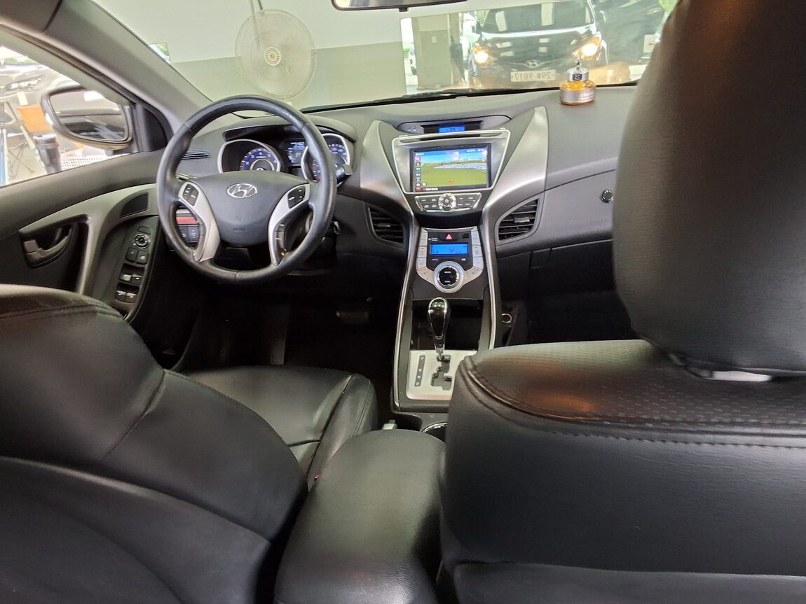 HYUNDAI AVANTE MD M16 GDi LUXURY 2011 - zdjęcie 11