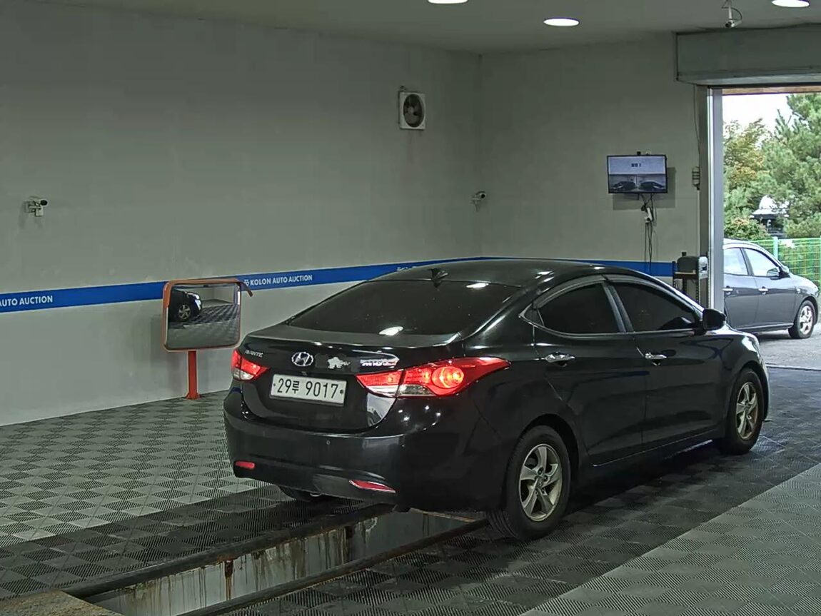 HYUNDAI AVANTE MD M16 GDi LUXURY 2011 - zdjęcie 5