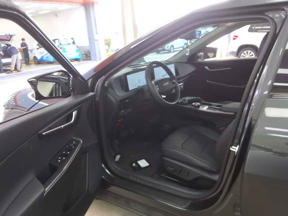 KIA EV6 STANDARD 2WD LITE 2024 - zdjęcie 11