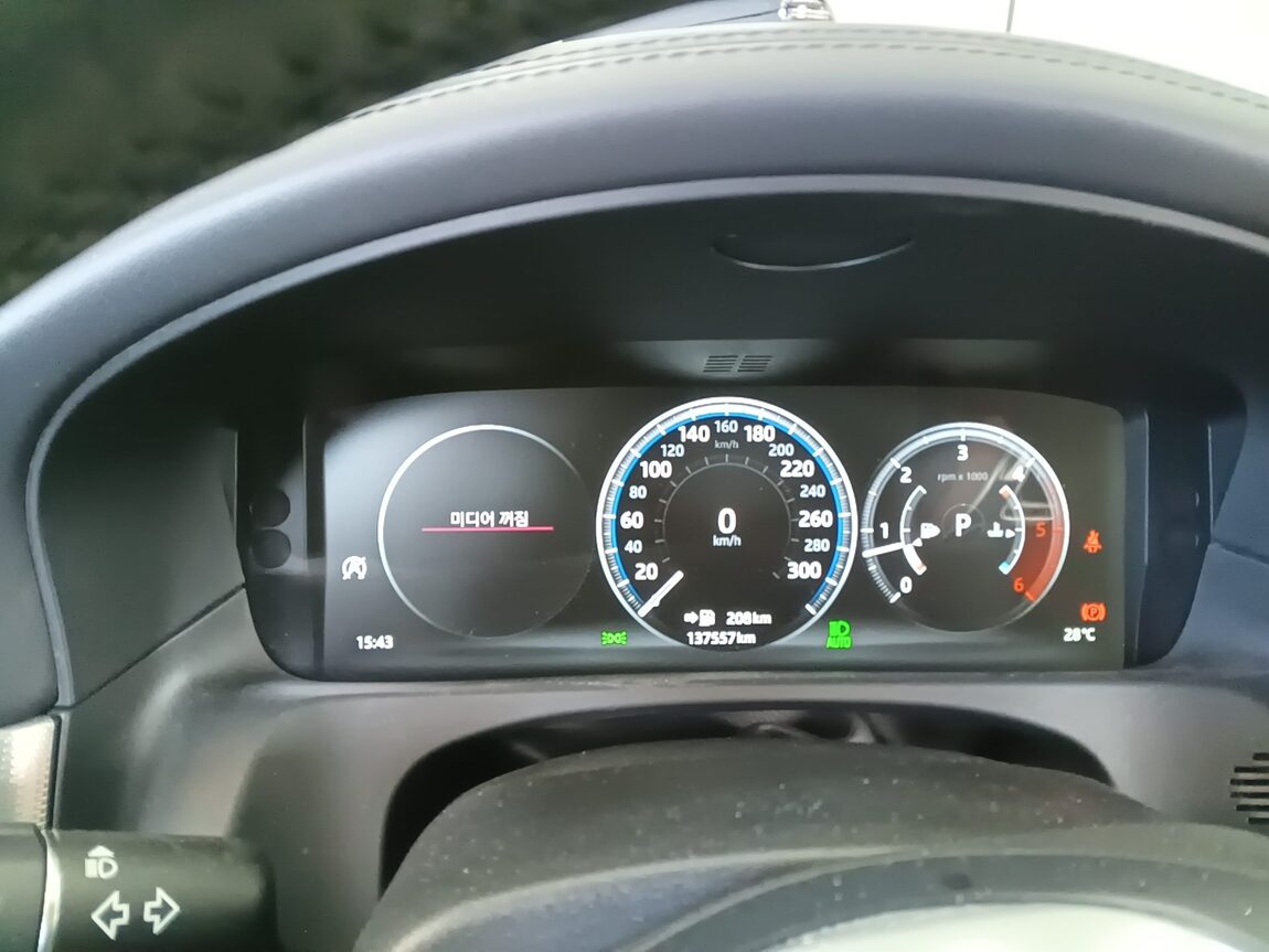 JAGUAR XF (2ND GEN) 2.0 20d PORTFOLIO 2018 - zdjęcie 9