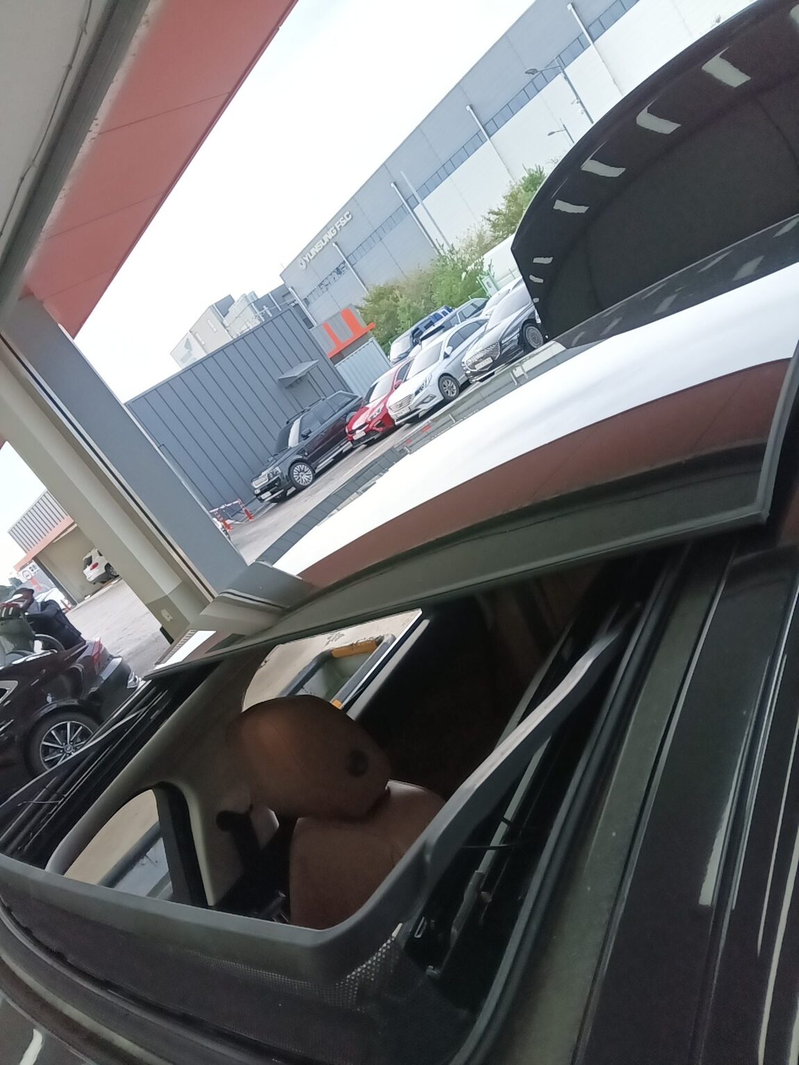 JAGUAR XF (2ND GEN) 2.0 20d PORTFOLIO 2018 - zdjęcie 19