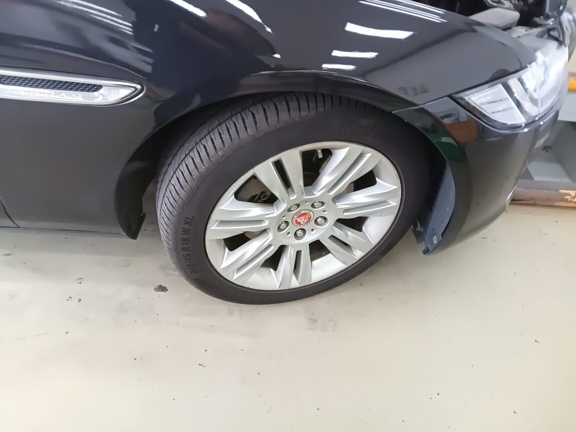JAGUAR XF (2ND GEN) 2.0 20d PORTFOLIO 2018 - zdjęcie 27