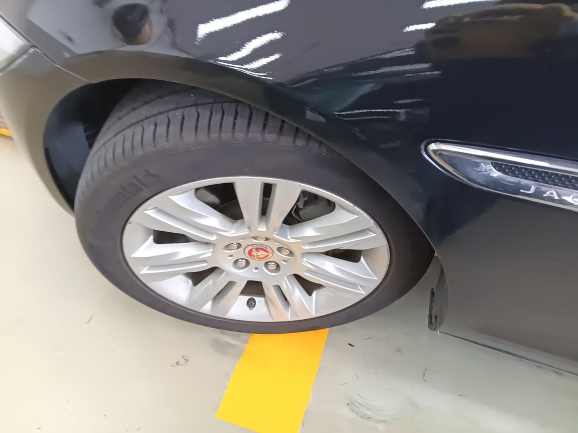 JAGUAR XF (2ND GEN) 2.0 20d PORTFOLIO 2018 - zdjęcie 25
