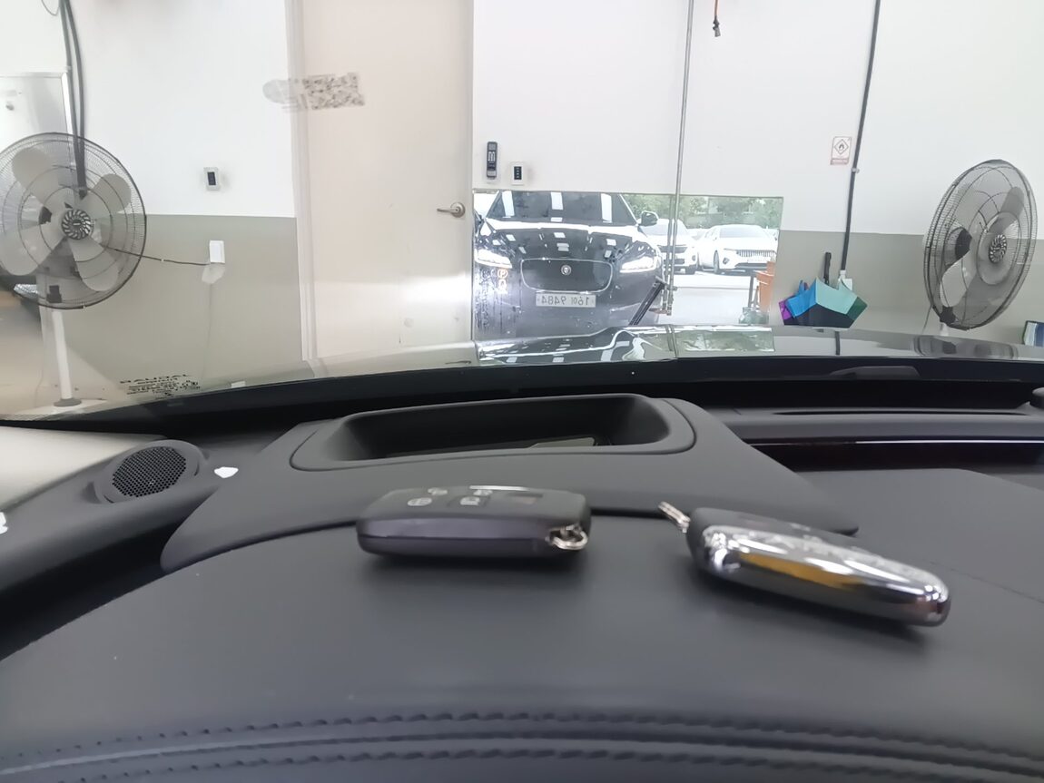 JAGUAR XF (2ND GEN) 2.0 20d PORTFOLIO 2018 - zdjęcie 24