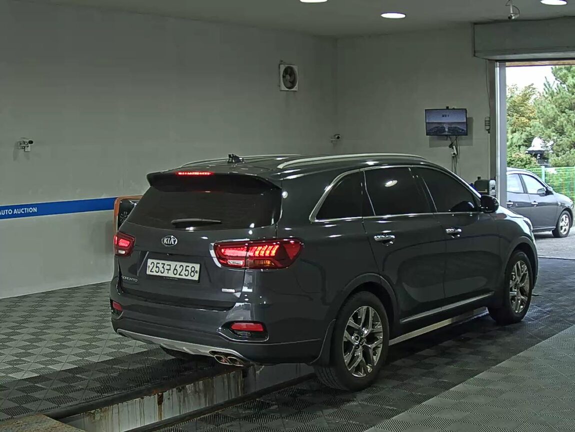 KIA THE NEW SORENTO DIESEL R2.2 2WD MASTER 2020 - zdjęcie 5