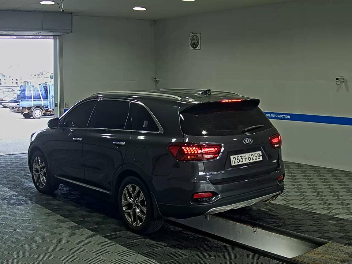 KIA THE NEW SORENTO DIESEL R2.2 2WD MASTER 2020 - zdjęcie 6