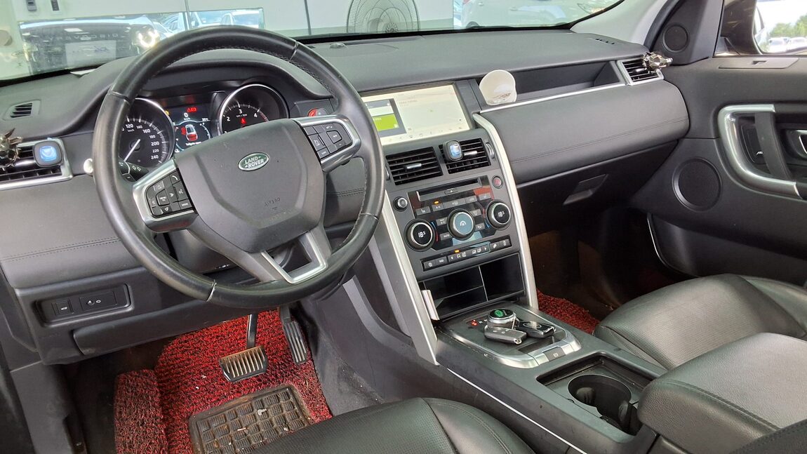 LAND ROVER DISCOVERY SPORT 2.0 TD4 SE (150PS) 2019 - zdjęcie 11