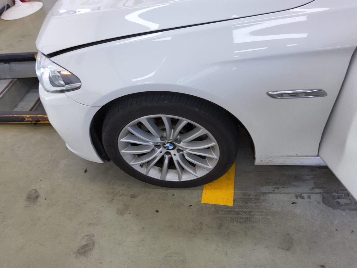 BMW 5 SERIES (6TH GEN) 520d xDRIVE LUXURY LINE PLUS 2016 - zdjęcie 20