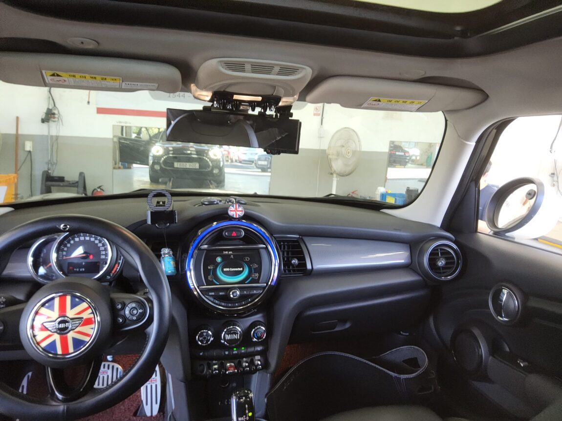 MINI COOPER (3RD GEN) 5-DOOR 1.5 D 2018 - zdjęcie 11
