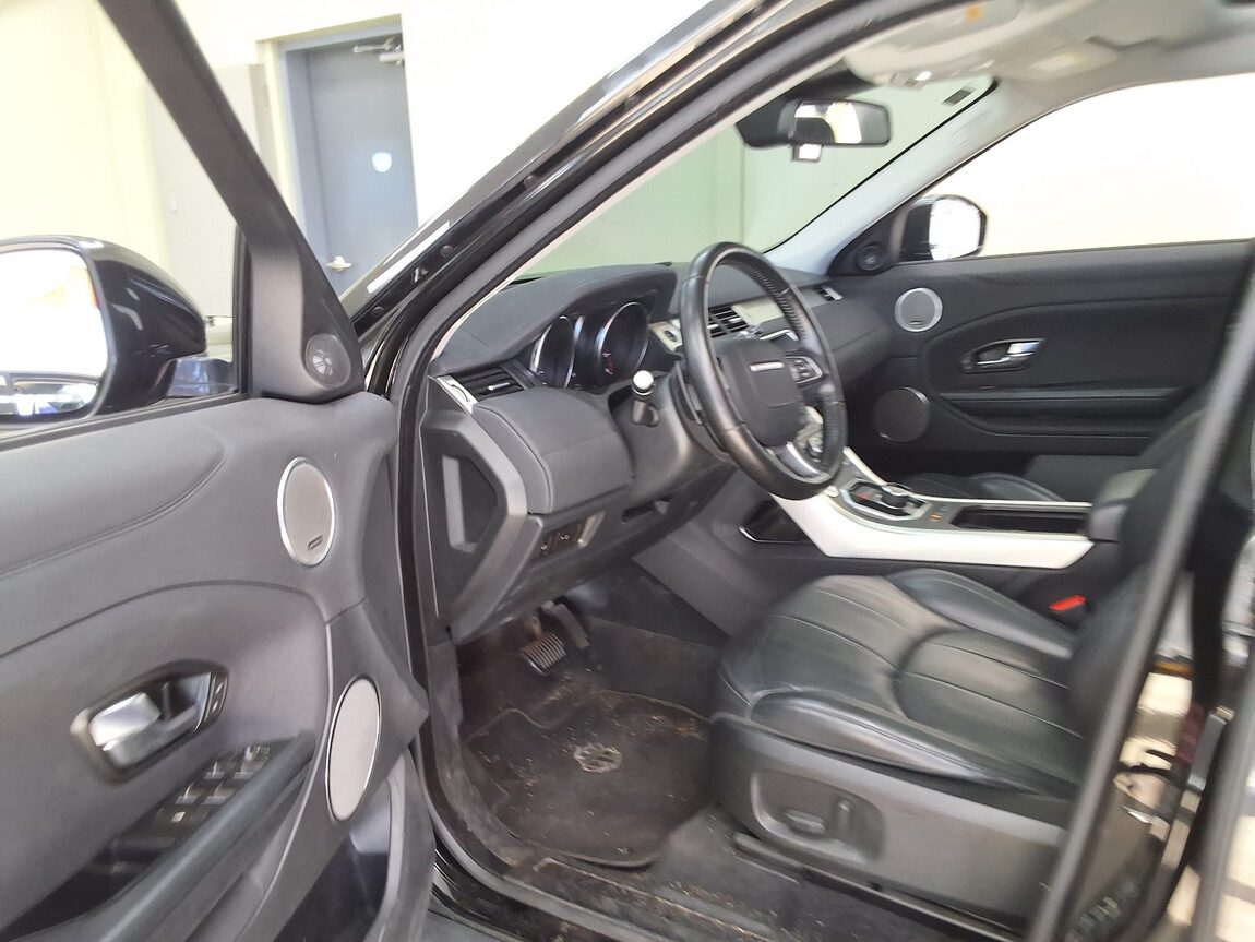 LAND ROVER RANGE ROVER EVOQUE 2.0 TD4 SE 2018 - zdjęcie 11