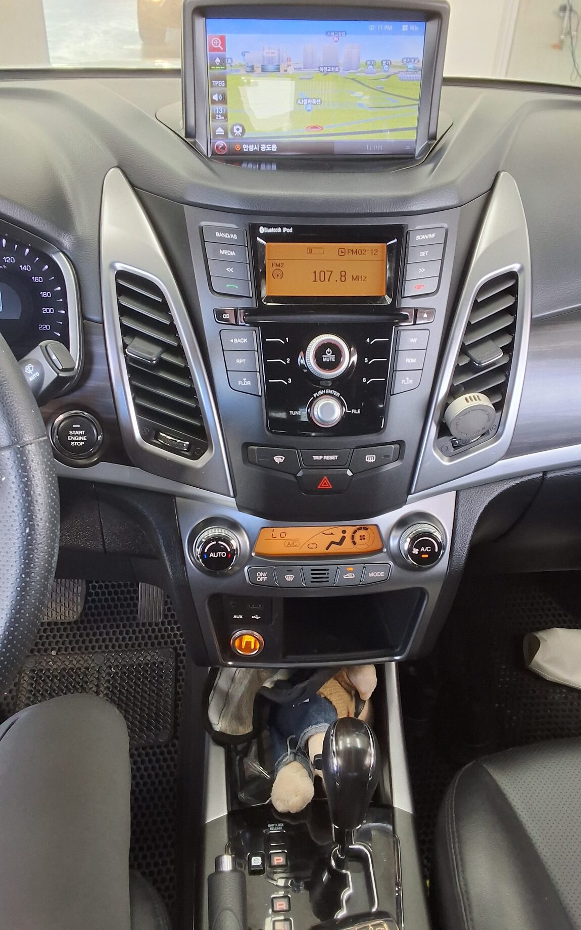 KG MOBILITY (SSANGYONG) NEW KORANDO C 2.0 AWD ADVENTURE EDITION 2015 - zdjęcie 18