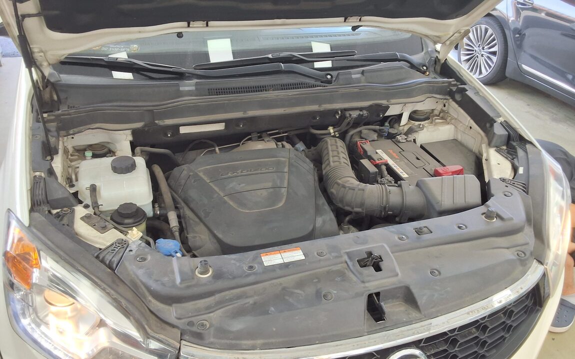 KG MOBILITY (SSANGYONG) NEW KORANDO C 2.0 AWD ADVENTURE EDITION 2015 - zdjęcie 21