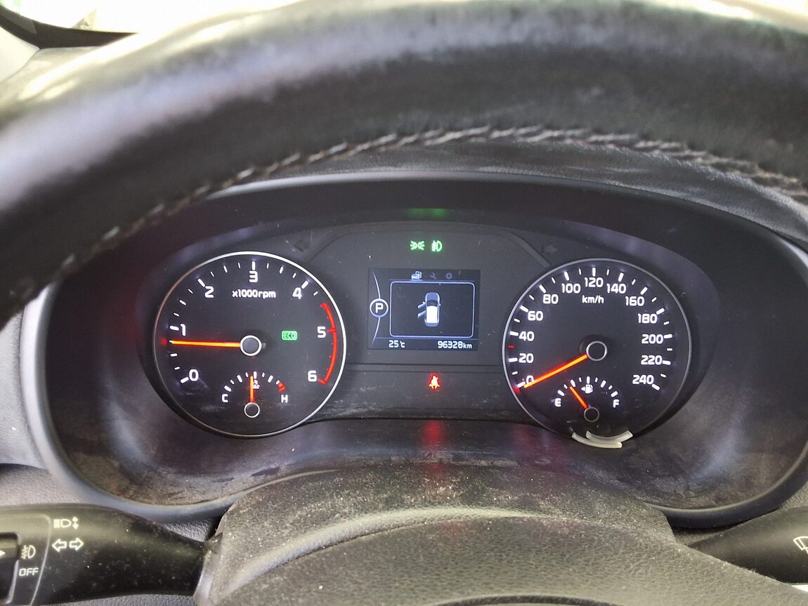 KIA NEW SPORTAGE R2.0 2WD NOBLESSE PLUS 2018 - zdjęcie 9