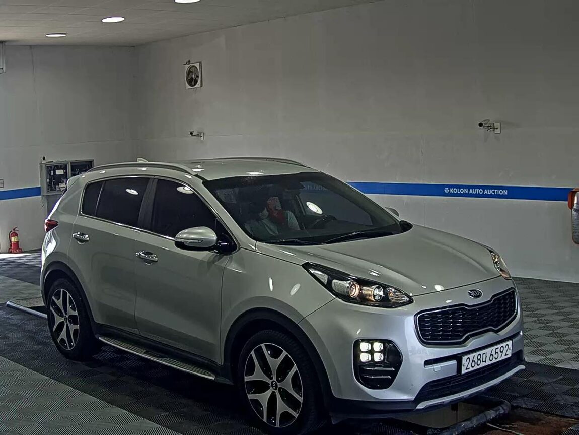 KIA NEW SPORTAGE R2.0 2WD NOBLESSE PLUS 2018 - zdjęcie 3