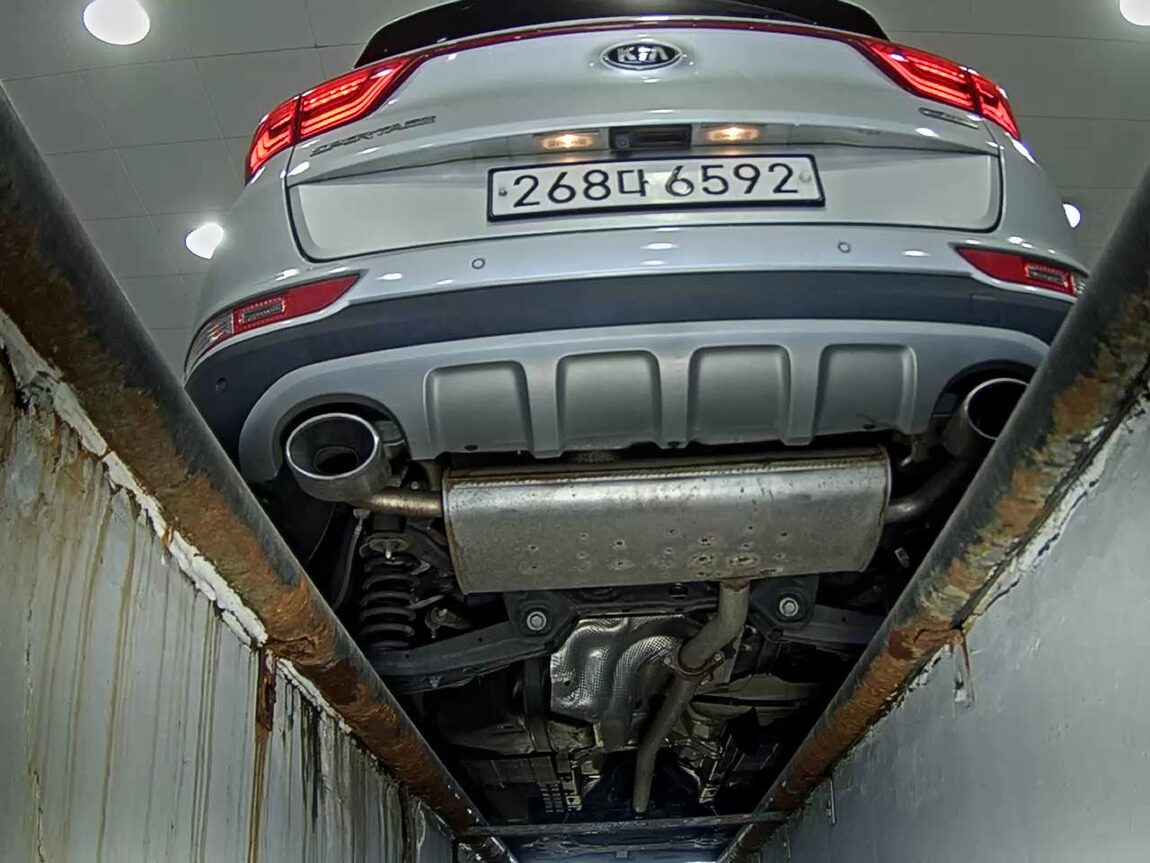 KIA NEW SPORTAGE R2.0 2WD NOBLESSE PLUS 2018 - zdjęcie 8