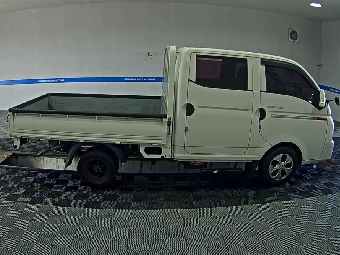 HYUNDAI PORTER II CRDi DOUBLE CAB EXTRA LONG WHEELBASE MODERN 2017 - zdjęcie 4