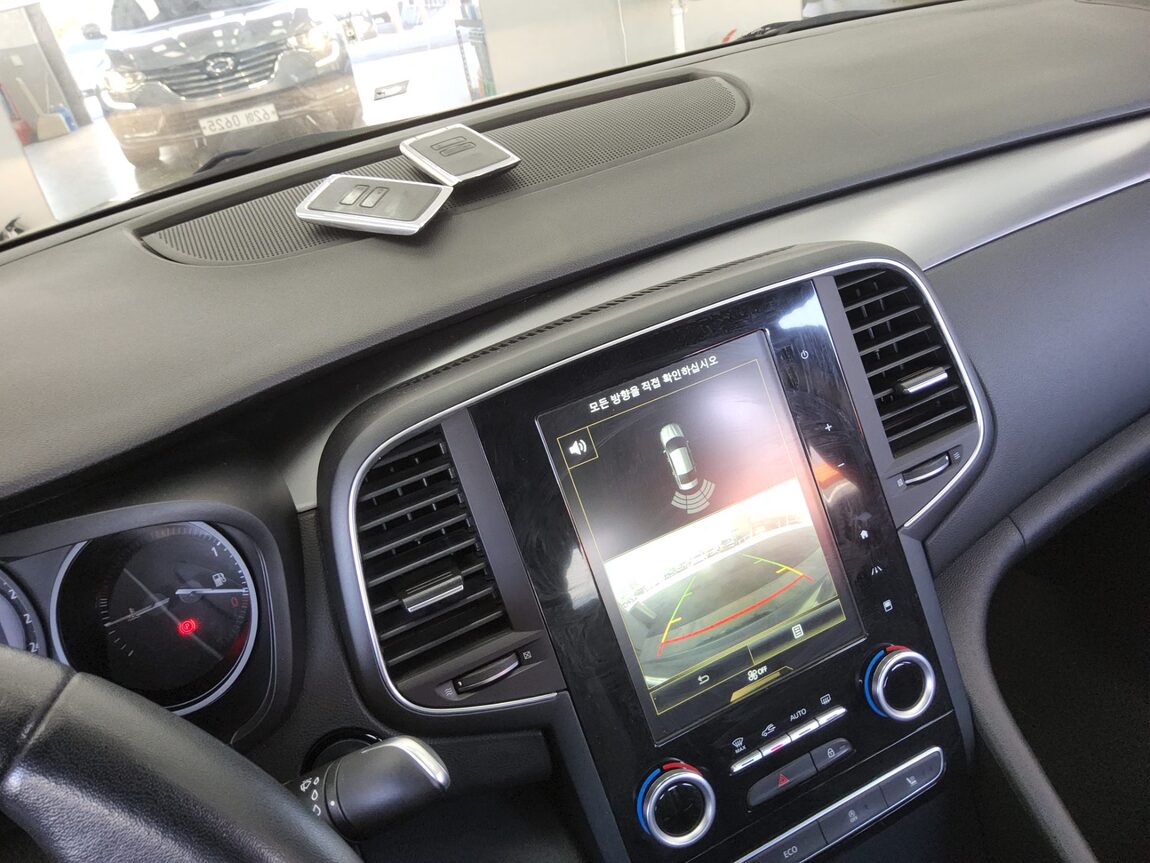 RENAULT (SAMSUNG) SM6 2.0 GDe SE 2016 - zdjęcie 17