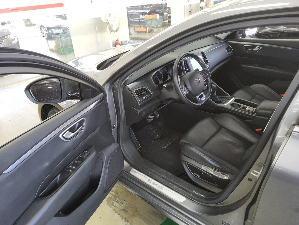 RENAULT (SAMSUNG) SM6 2.0 GDe SE 2016 - zdjęcie 10