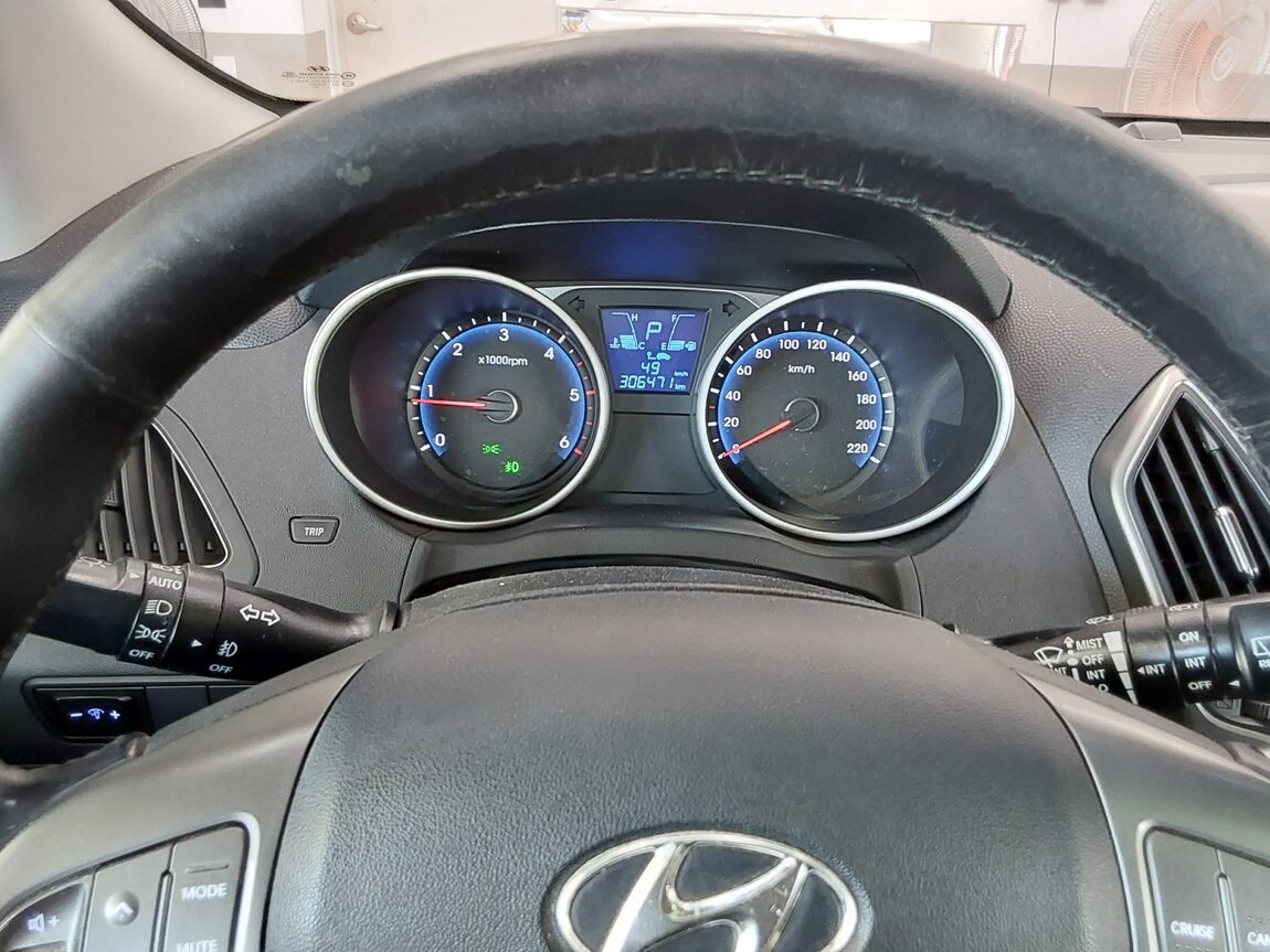 HYUNDAI NEW TUCSON ix DIESEL R2.0 2WD SMART SPECIAL 2014 - zdjęcie 9
