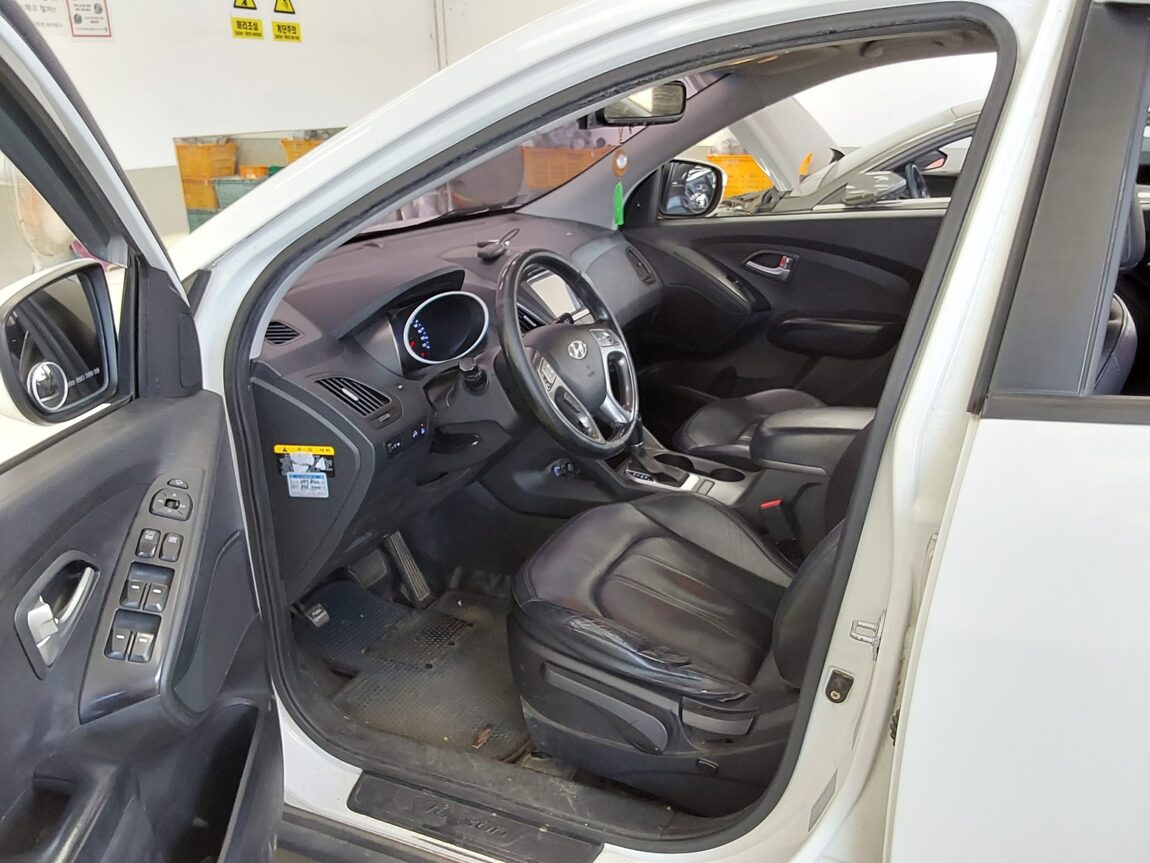HYUNDAI NEW TUCSON ix DIESEL R2.0 2WD SMART SPECIAL 2014 - zdjęcie 10
