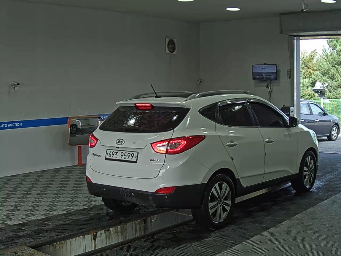 HYUNDAI NEW TUCSON ix DIESEL R2.0 2WD SMART SPECIAL 2014 - zdjęcie 5