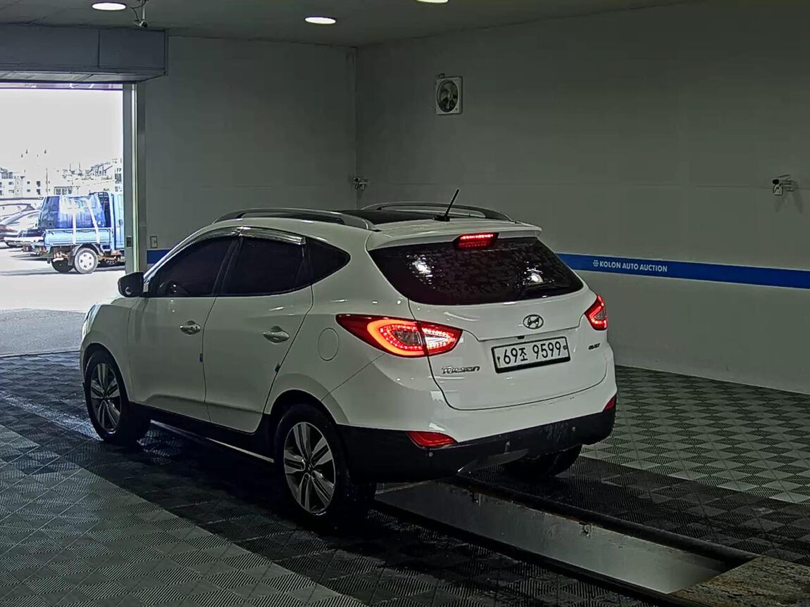 HYUNDAI NEW TUCSON ix DIESEL R2.0 2WD SMART SPECIAL 2014 - zdjęcie 6