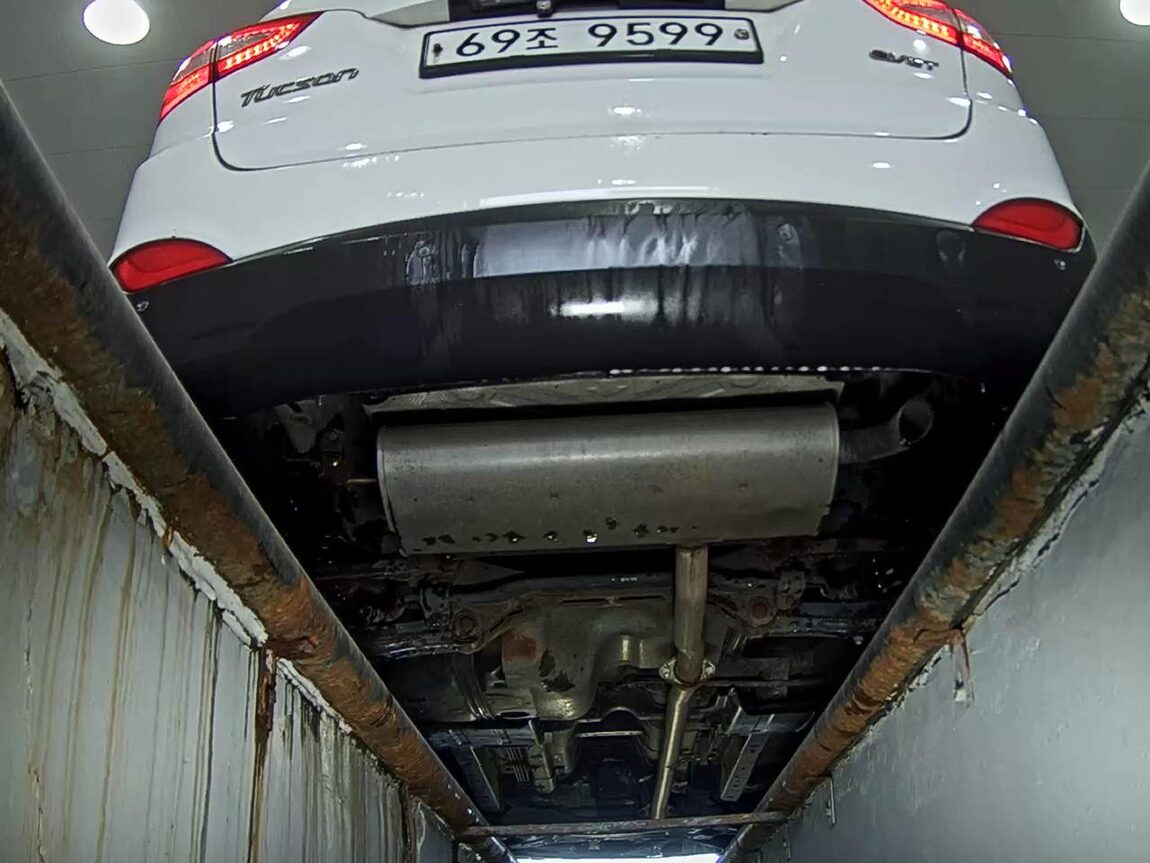 HYUNDAI NEW TUCSON ix DIESEL R2.0 2WD SMART SPECIAL 2014 - zdjęcie 8
