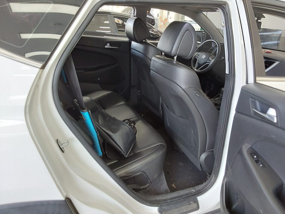 HYUNDAI ALL NEW TUCSON DIESEL 1.7 2WD PREMIUM 2017 - zdjęcie 13