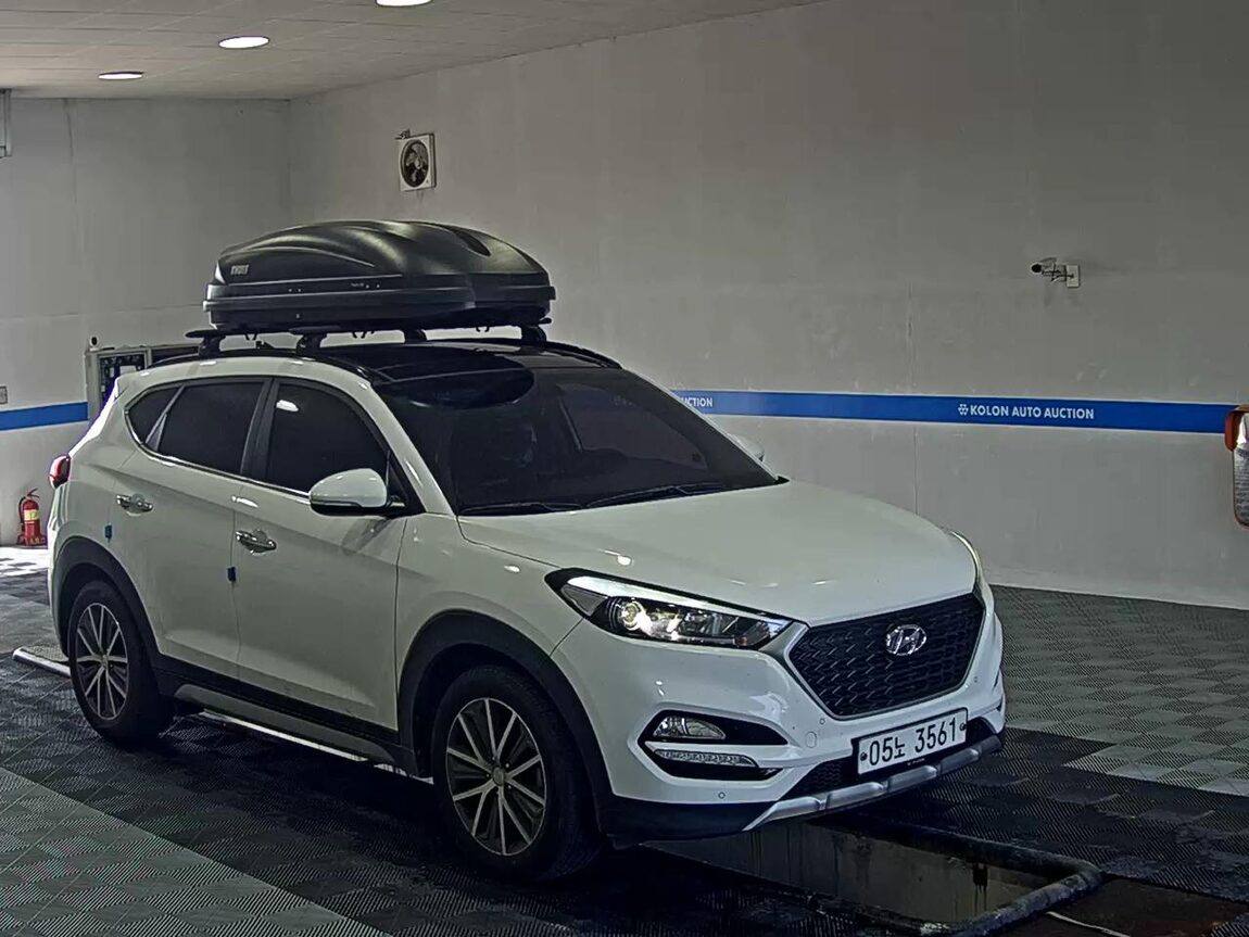 HYUNDAI ALL NEW TUCSON DIESEL 1.7 2WD PREMIUM 2017 - zdjęcie 3