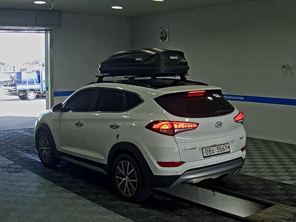 HYUNDAI ALL NEW TUCSON DIESEL 1.7 2WD PREMIUM 2017 - zdjęcie 6