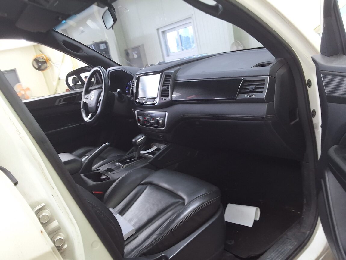 KG MOBILITY (SSANGYONG) THE NEW REXTON SPORTS KHAN 2.2 2WD WILD 2021 - zdjęcie 15