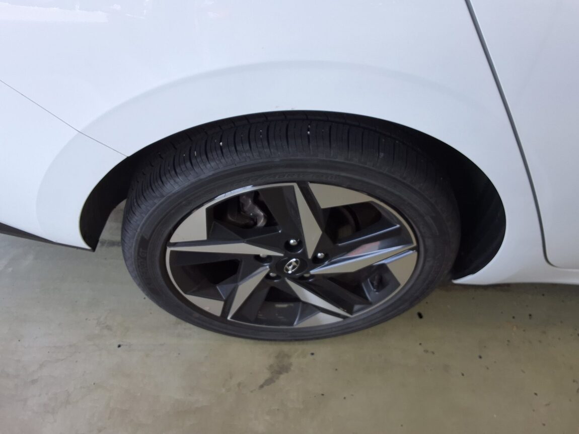 HYUNDAI AVANTE (CN7) 1.6 GASOLINE INSPIRATION 2022 - zdjęcie 25
