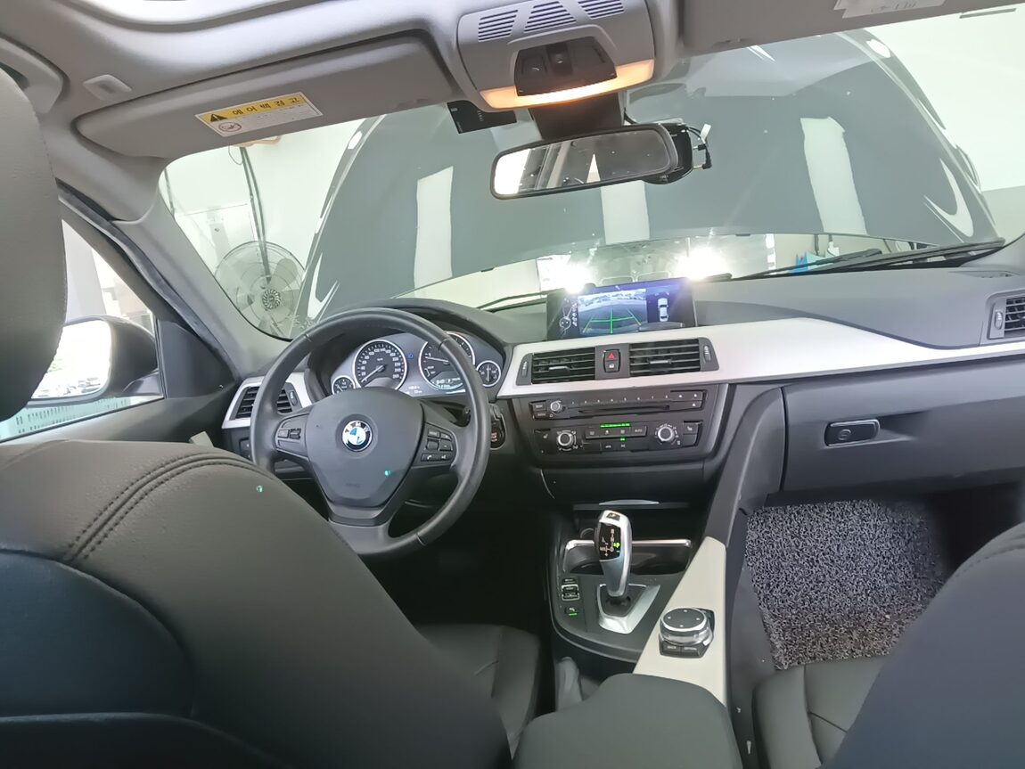 BMW 3 SERIES (6TH GEN) 320d ED EDITION 2015 - zdjęcie 23