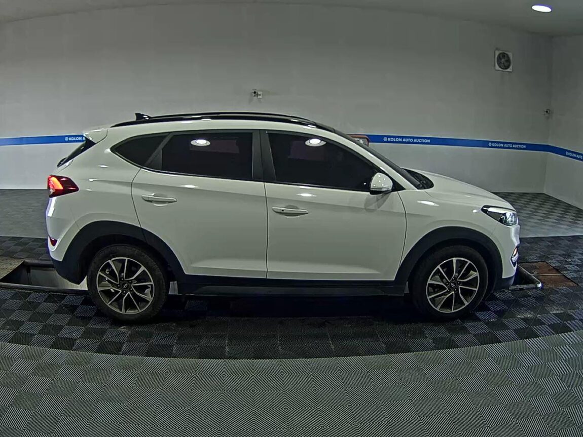 HYUNDAI ALL NEW TUCSON DIESEL 1.7 2WD MODERN 2018 - zdjęcie 4
