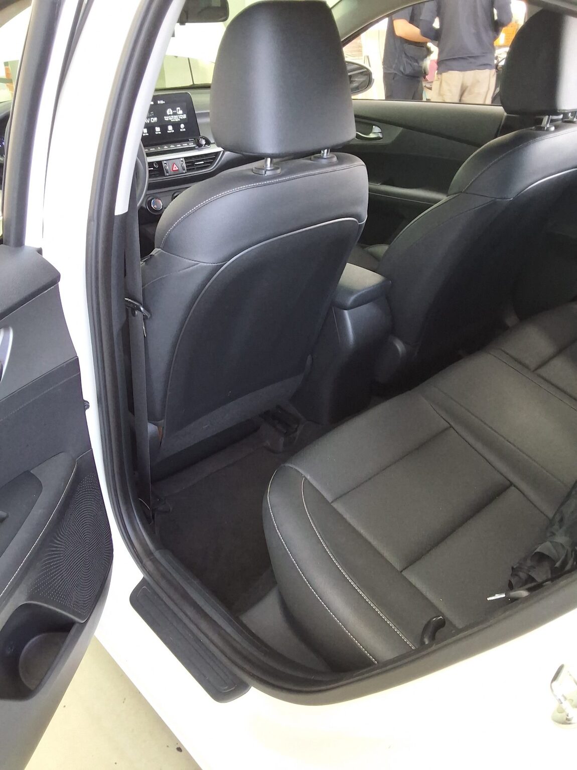 KIA ALL NEW K3 1.6 GASOLINE TRENDY 2020 - zdjęcie 12