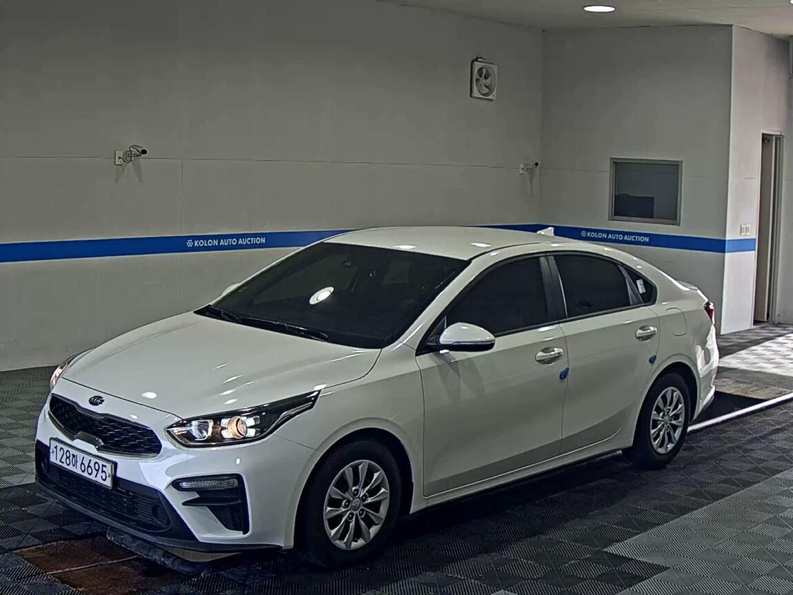 KIA ALL NEW K3 1.6 GASOLINE TRENDY 2020 - zdjęcie 2
