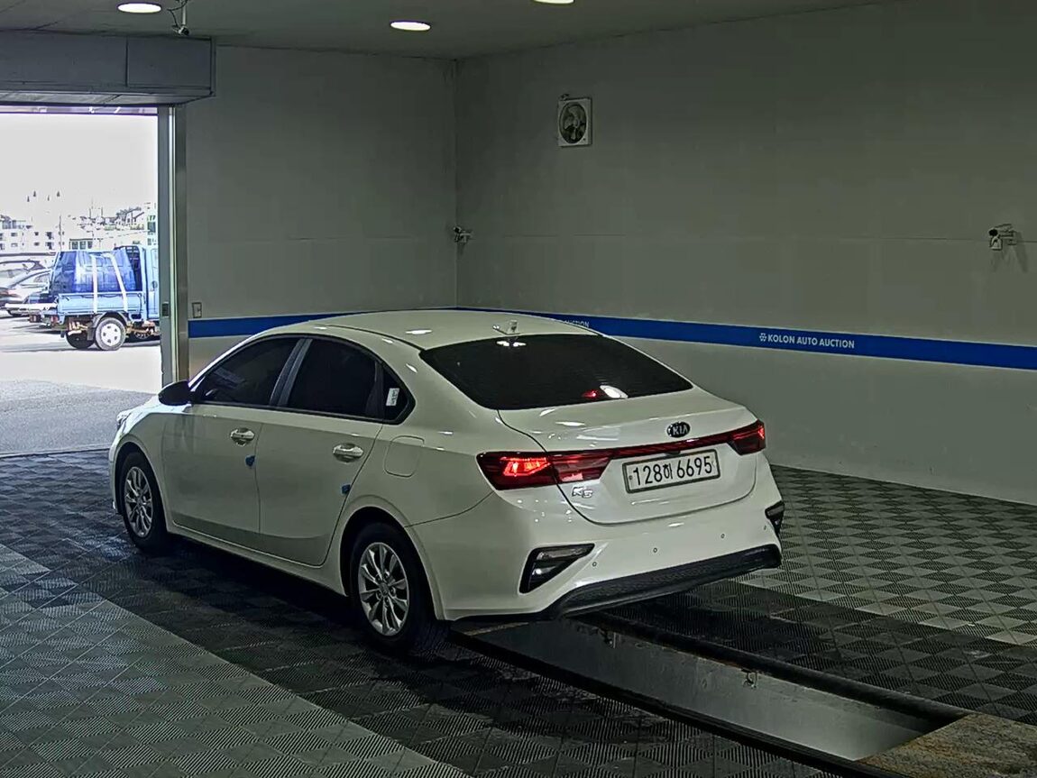 KIA ALL NEW K3 1.6 GASOLINE TRENDY 2020 - zdjęcie 6