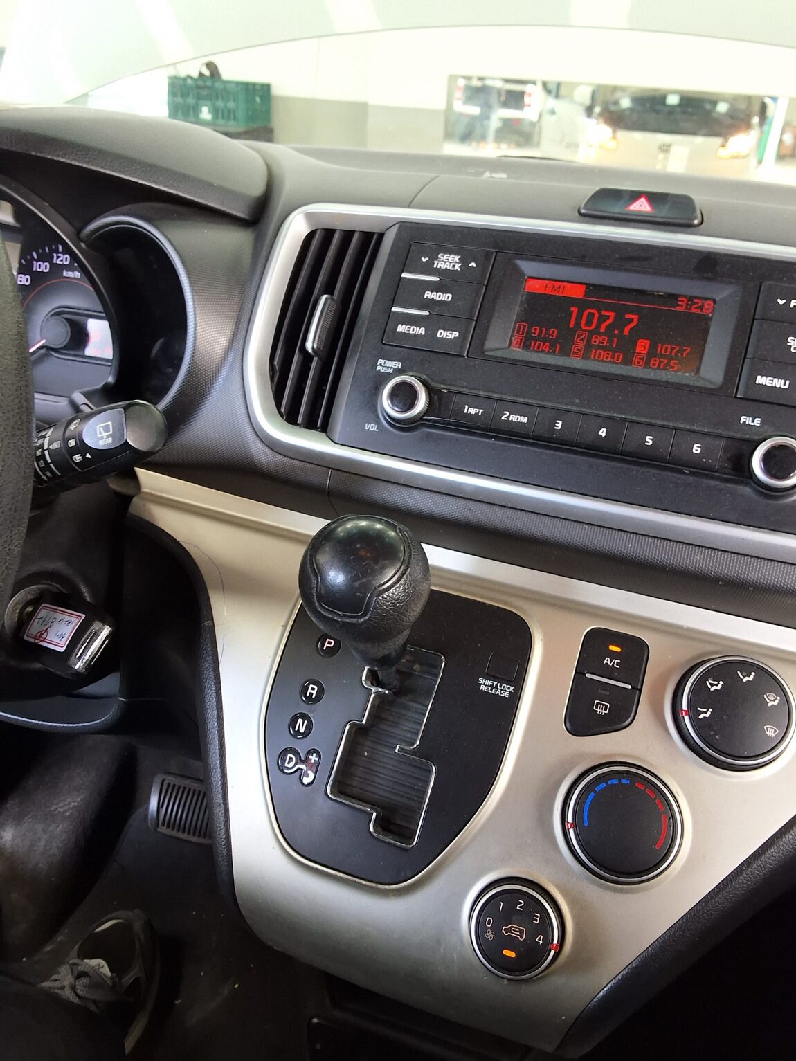 KIA THE NEW RAY VAN PREMIUM MODEL 2019 - zdjęcie 17