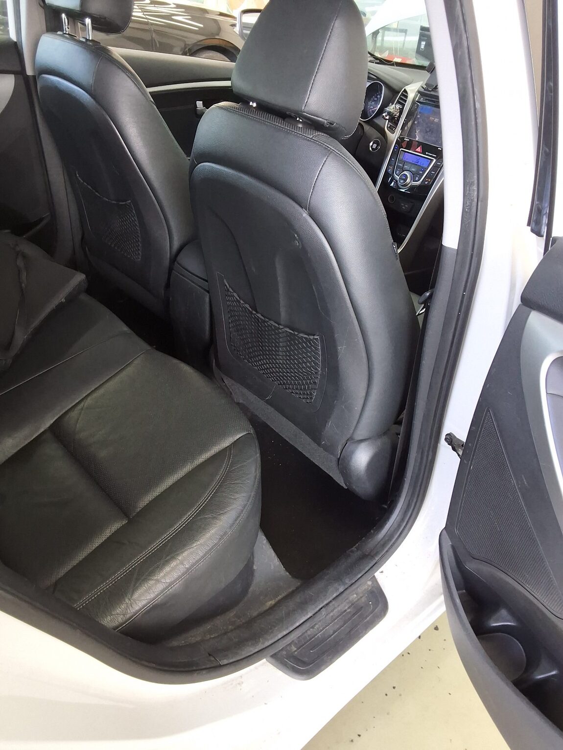 HYUNDAI NEW i30 1.6 VGT PYL 2014 - zdjęcie 13