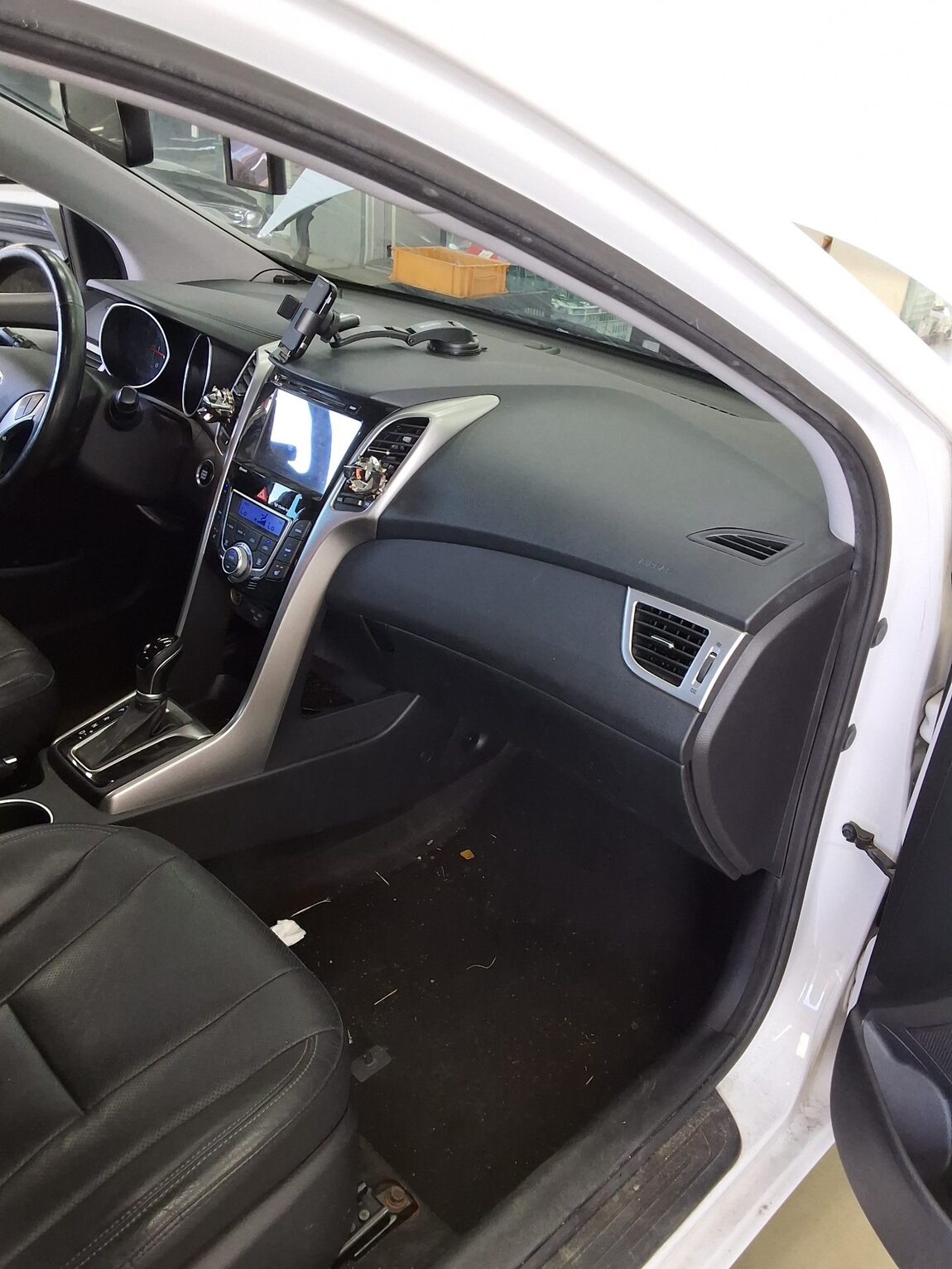 HYUNDAI NEW i30 1.6 VGT PYL 2014 - zdjęcie 14