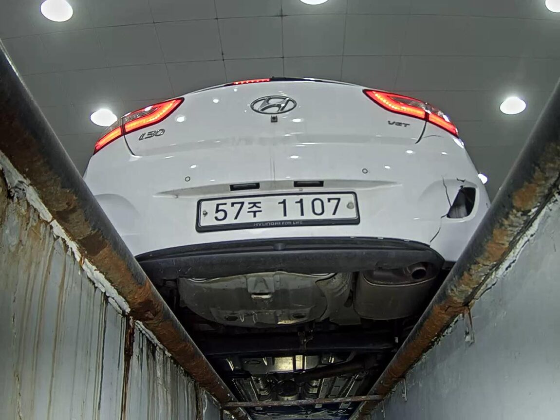 HYUNDAI NEW i30 1.6 VGT PYL 2014 - zdjęcie 8