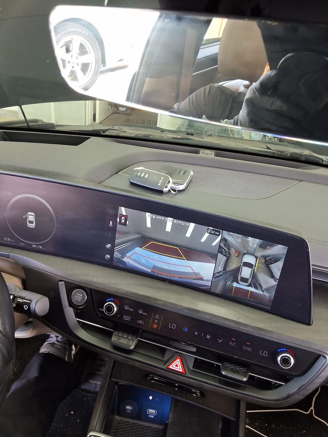 KIA K8 3.5 GDI 4WD PLATINUM 2023 - zdjęcie 17