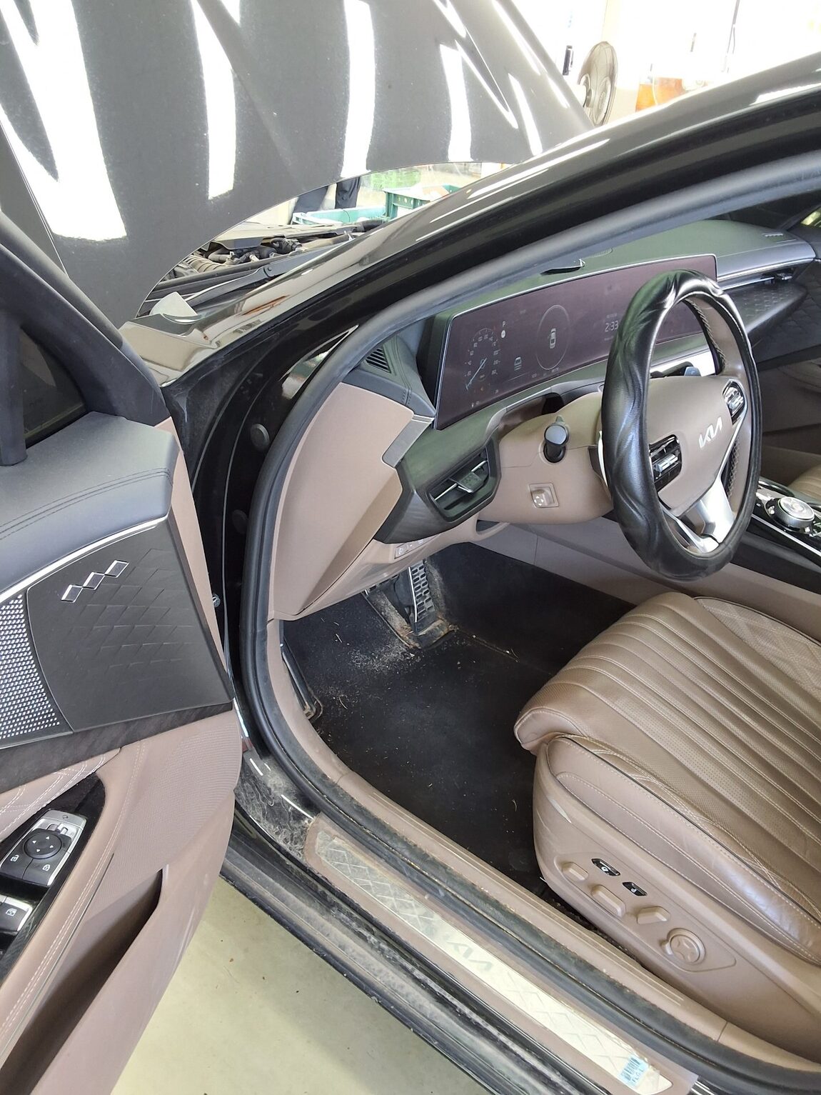 KIA K8 3.5 GDI 4WD PLATINUM 2023 - zdjęcie 10