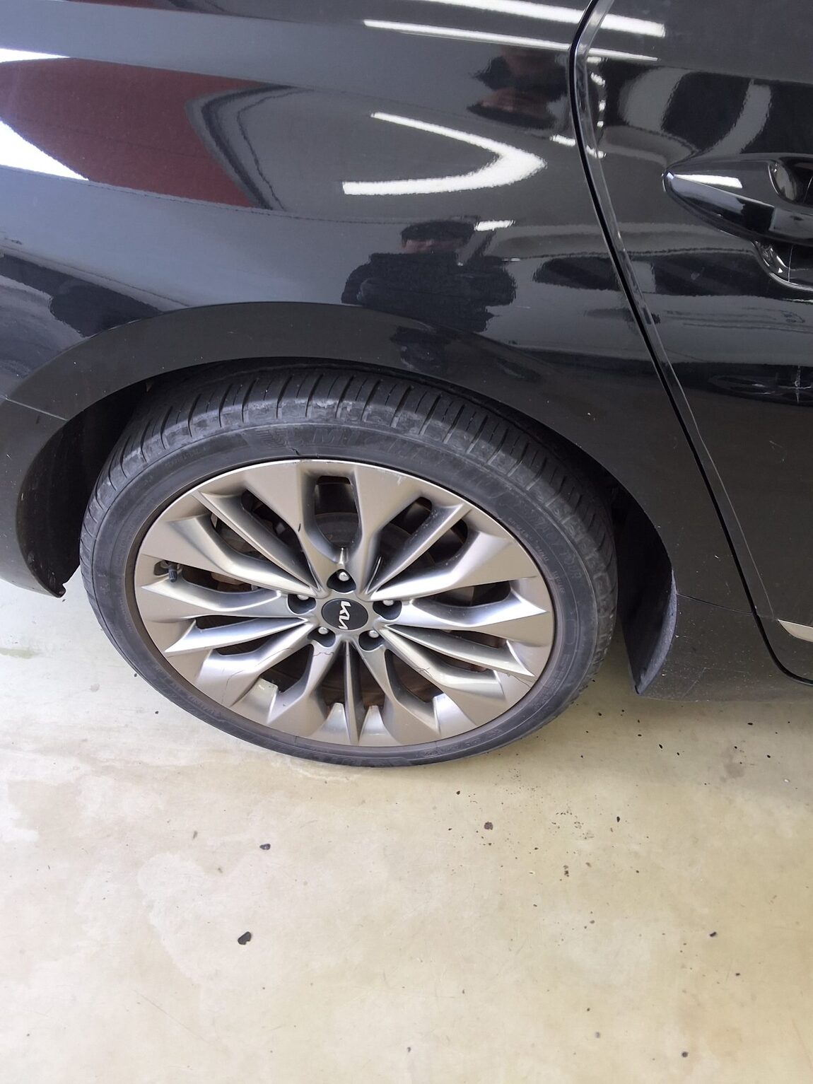 KIA K8 3.5 GDI 4WD PLATINUM 2023 - zdjęcie 25